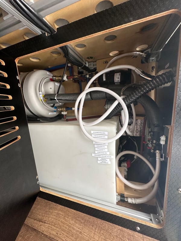 Water tank system installation